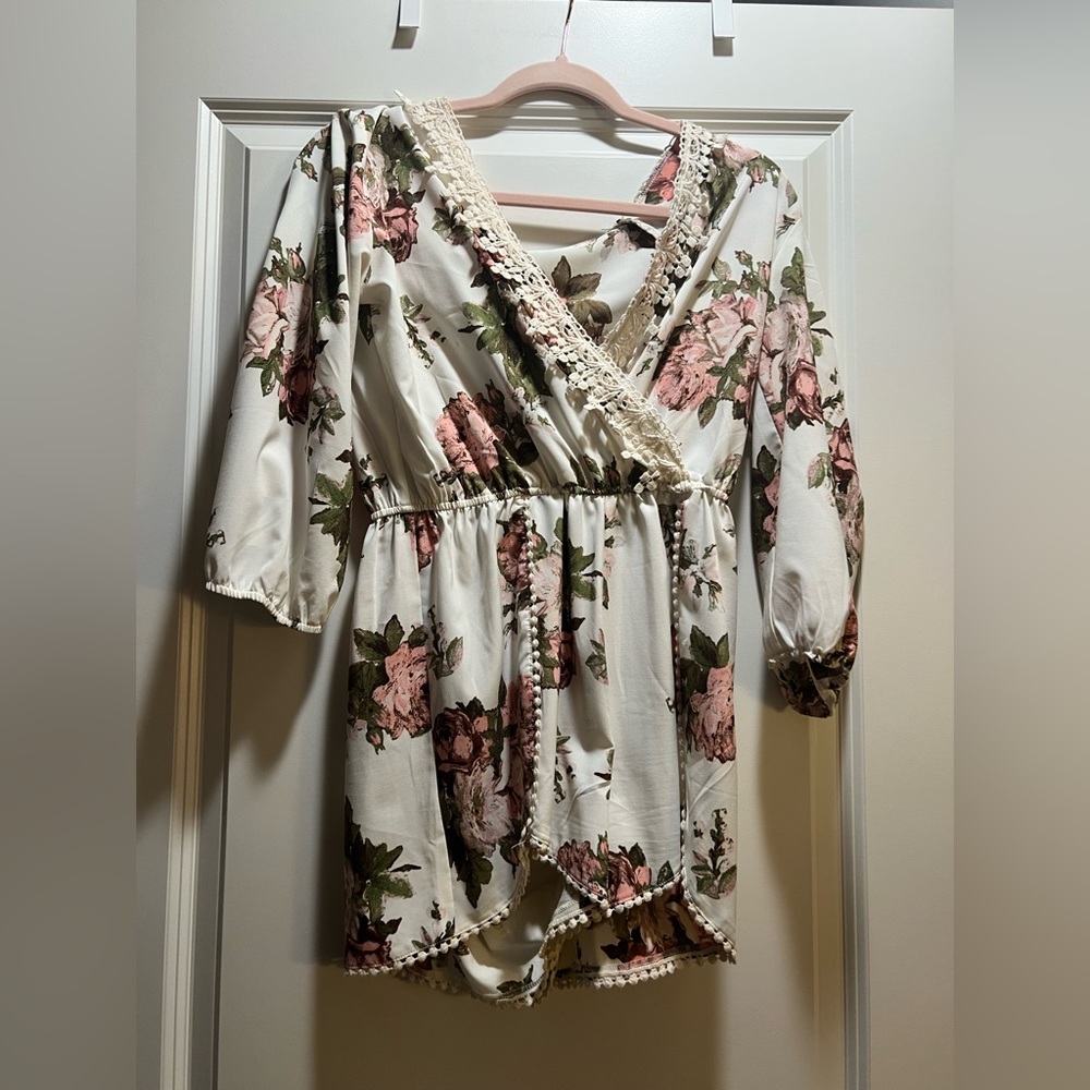 Love Tree Floral Lace Romper
